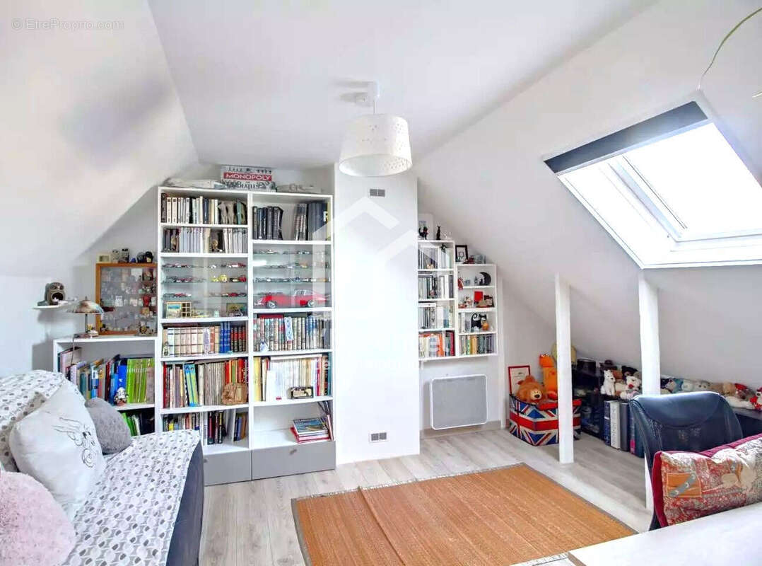 Maison à LES MUREAUX