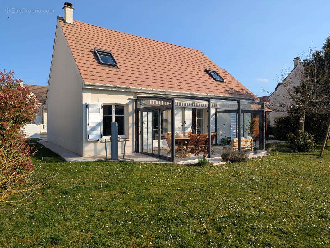 Maison à MAROLLES-EN-HUREPOIX