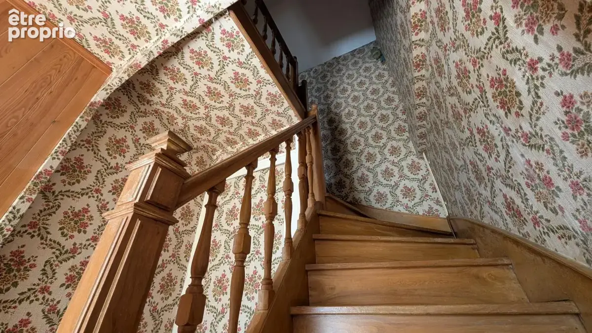 Maison en pierre à rénover à Saint-Gelais  97 m²  2 chambres - photo 10