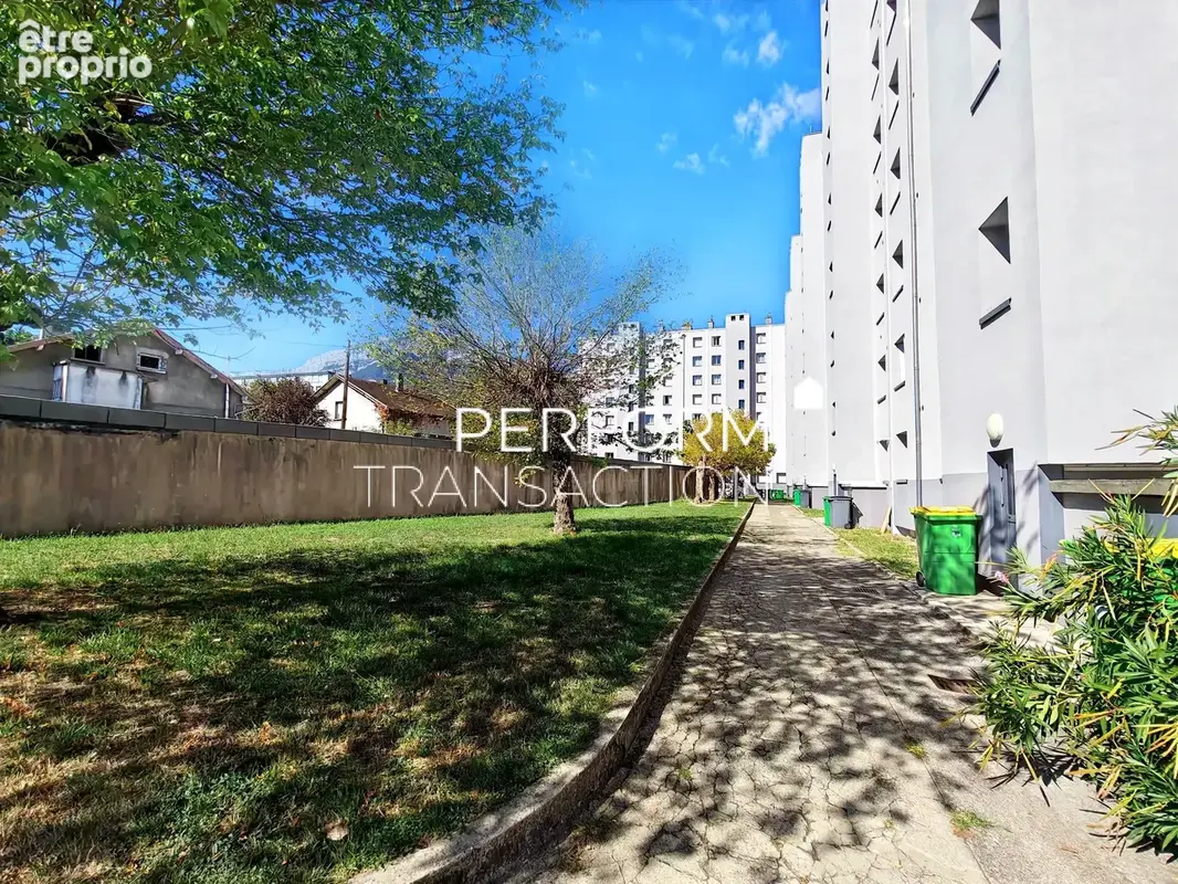 Grenoble – t3 secteur calme  avec balcon et vue dégagée - photo 13
