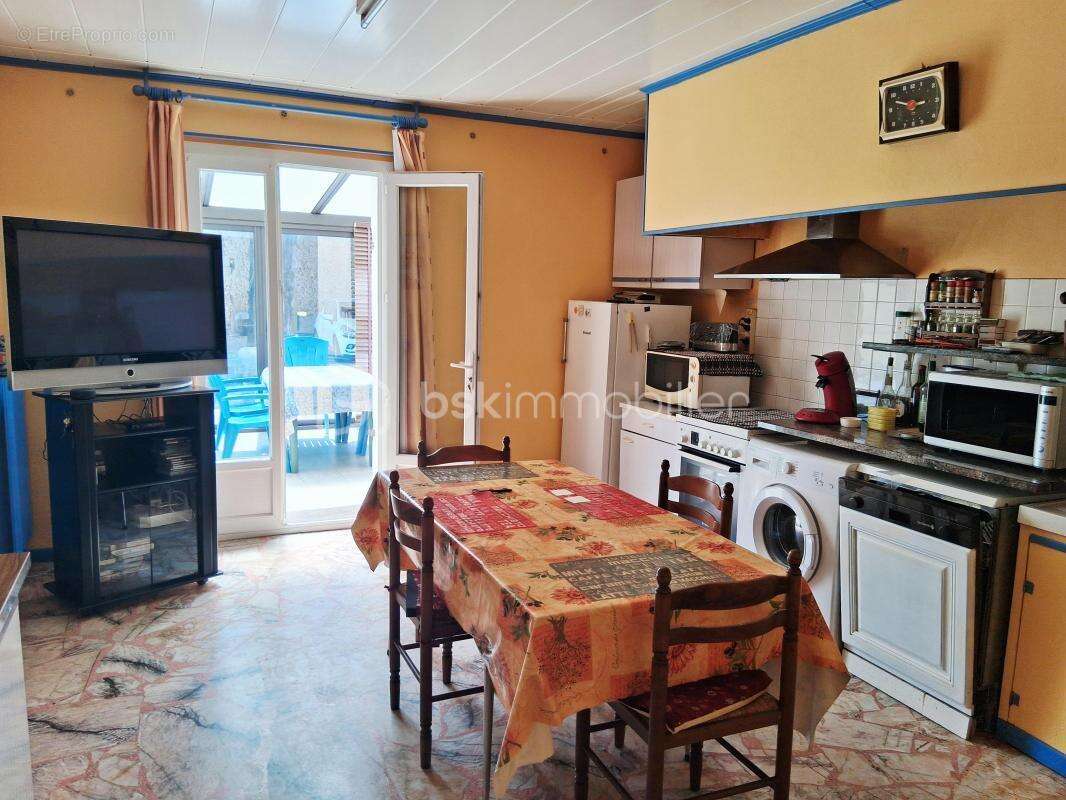 Maison de caractère de 130 m² avec hangar de 300 m² – Terrain de 8 391 m² – Dolmayrac - photo 7
