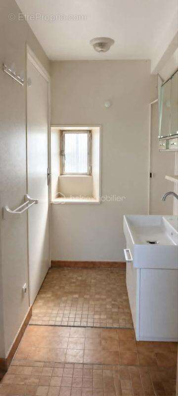 Maison en pierre de 150 m2 avec dépendances - photo 10
