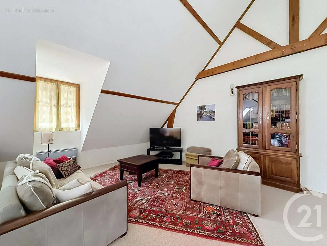 Maison 263 m² à Ardon  - photo 10