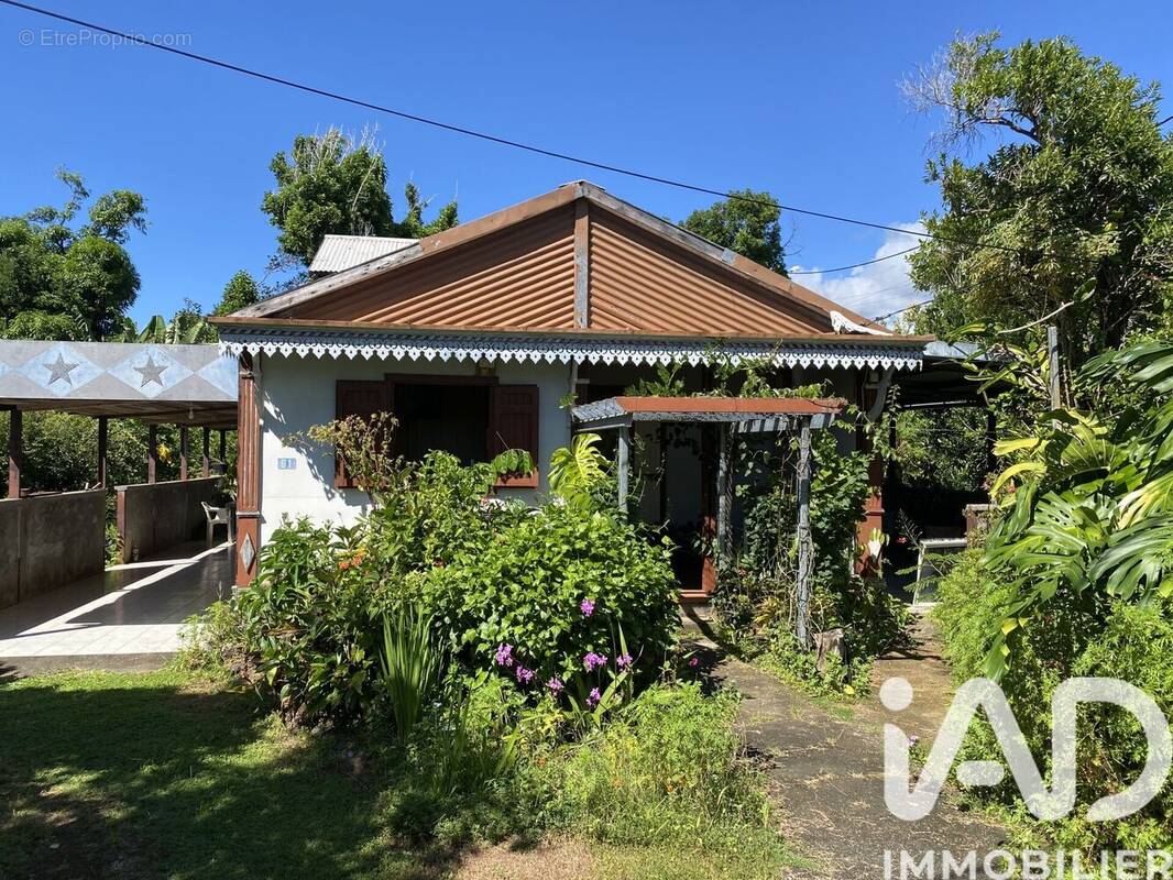 Photo 1 - Maison à SAINT-BENOIT