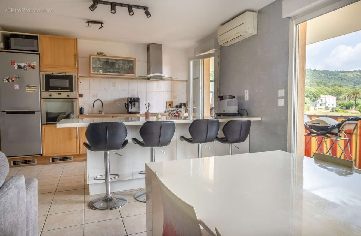 Appartement à HYERES