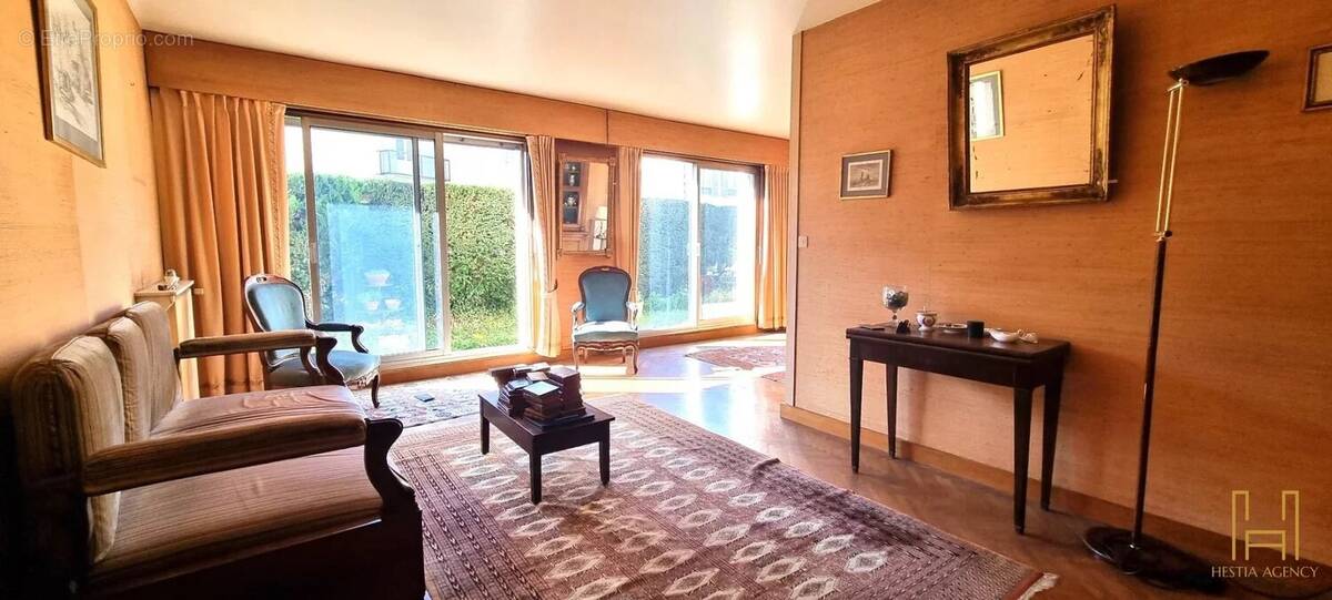 Appartement à VERSAILLES