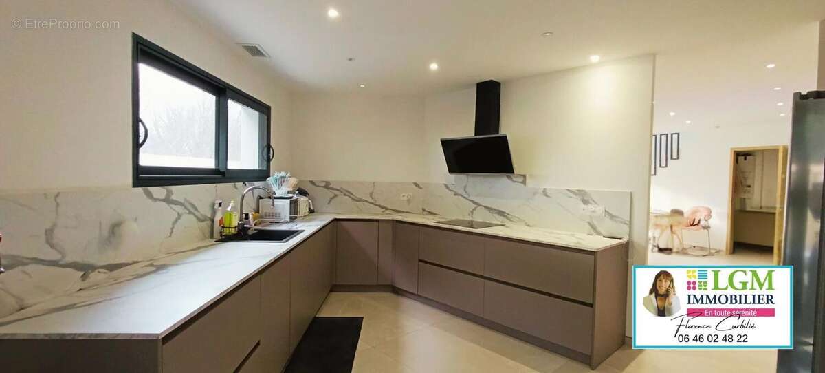 Maison à LA CALMETTE