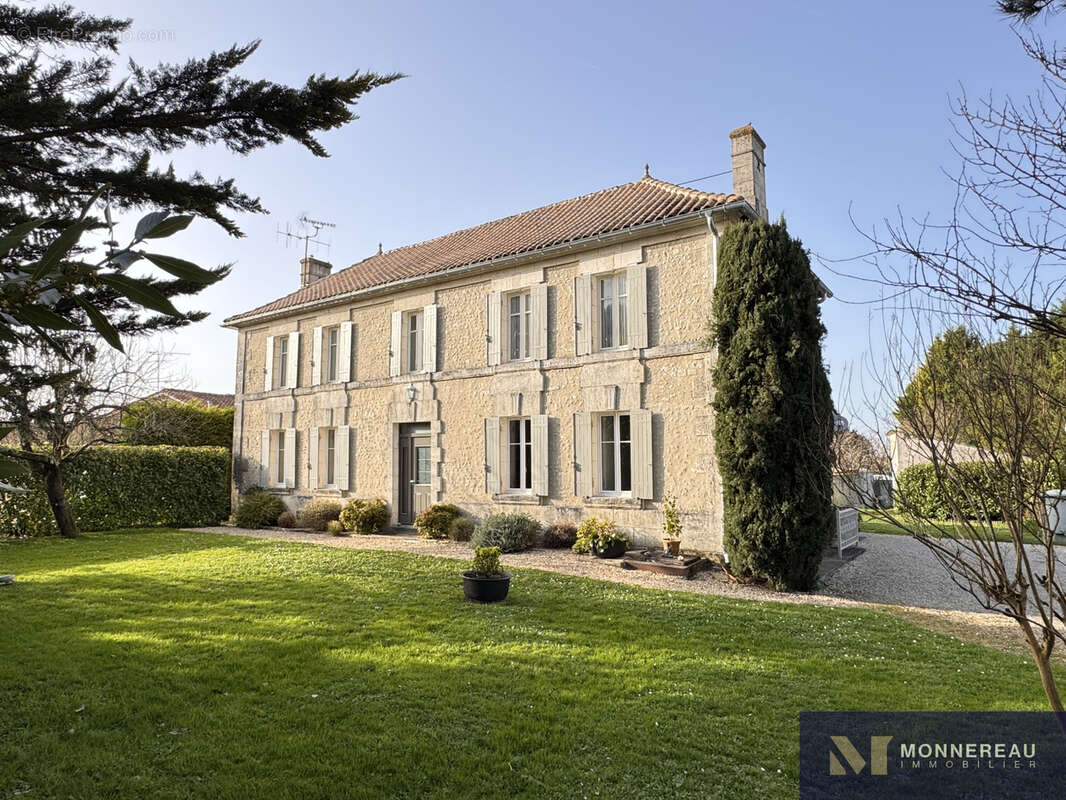 Maison à LAMERAC