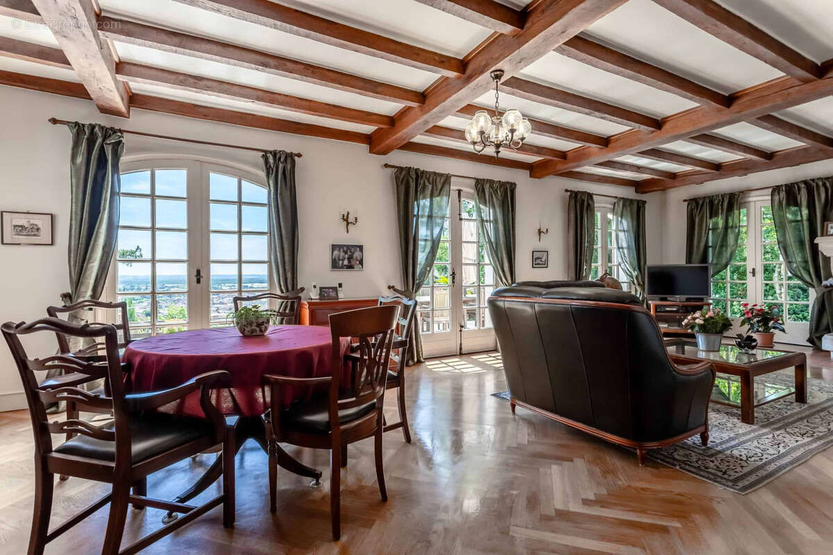 Country property - photo 18