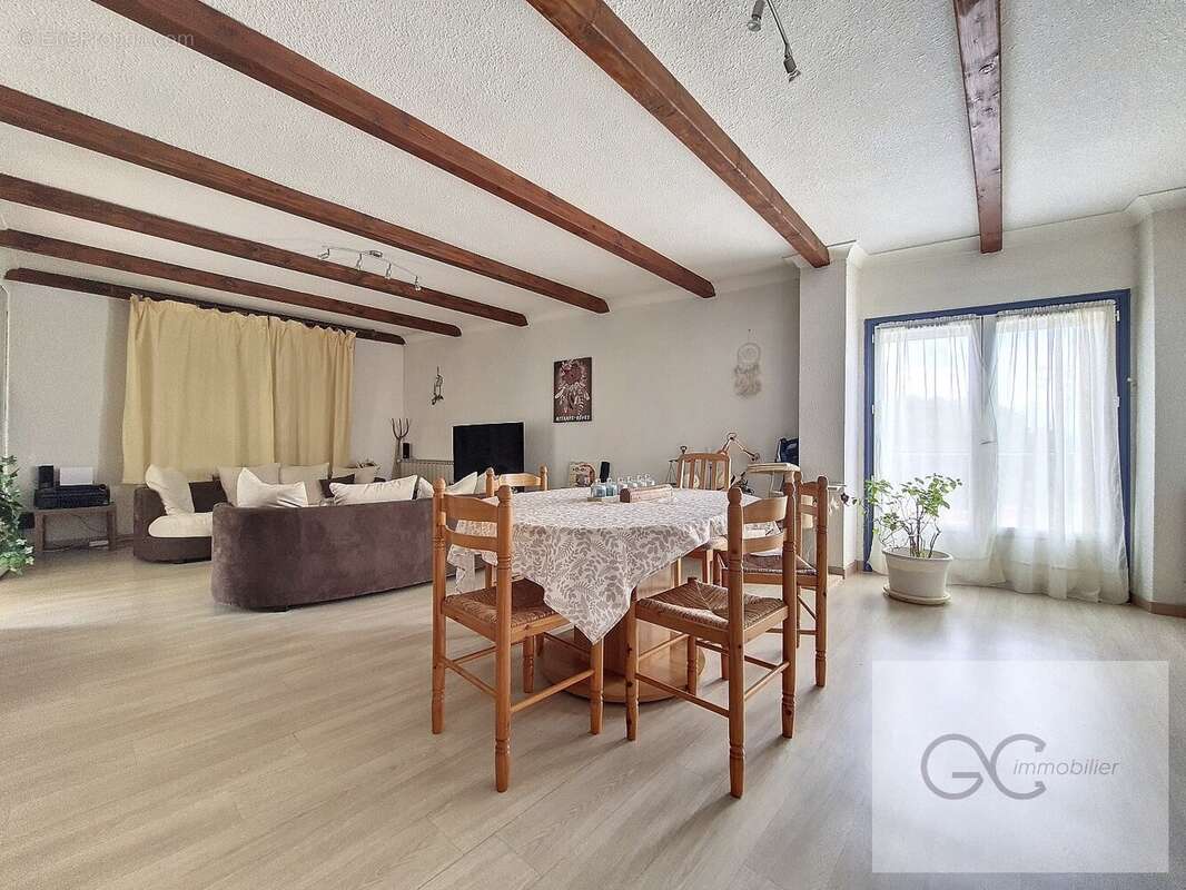 Maison à CORNEILHAN