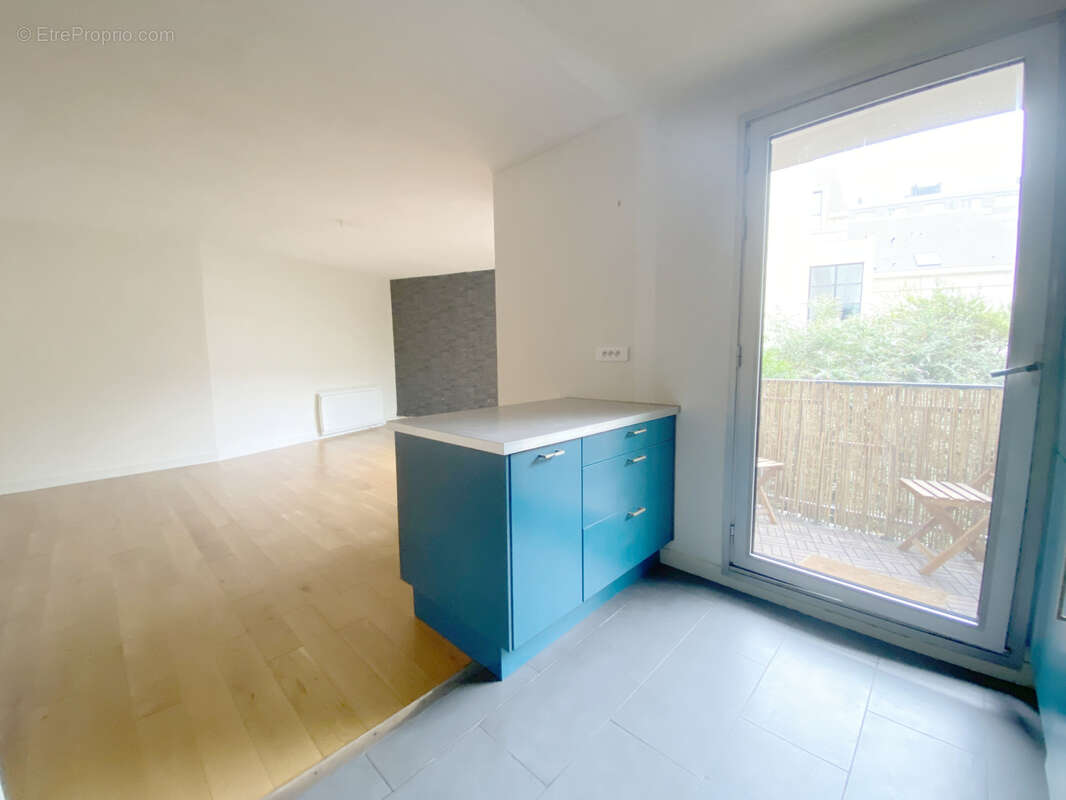 Appartement à CHARENTON-LE-PONT