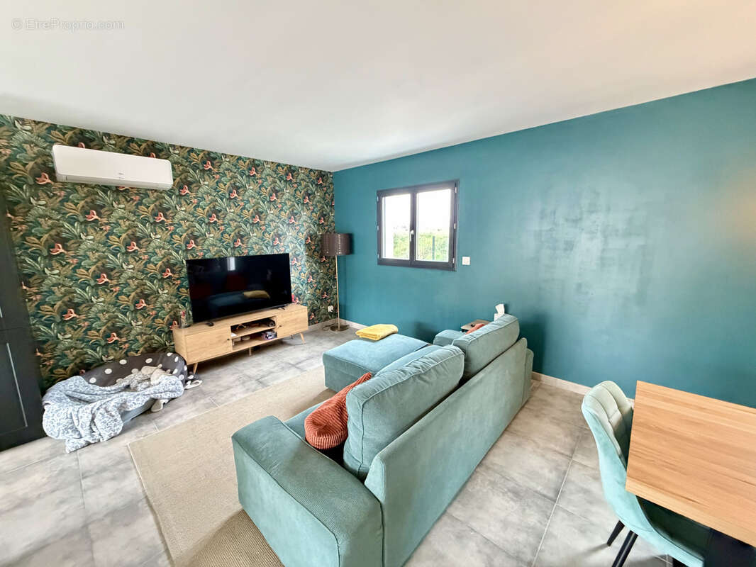 Maison à MEYRARGUES