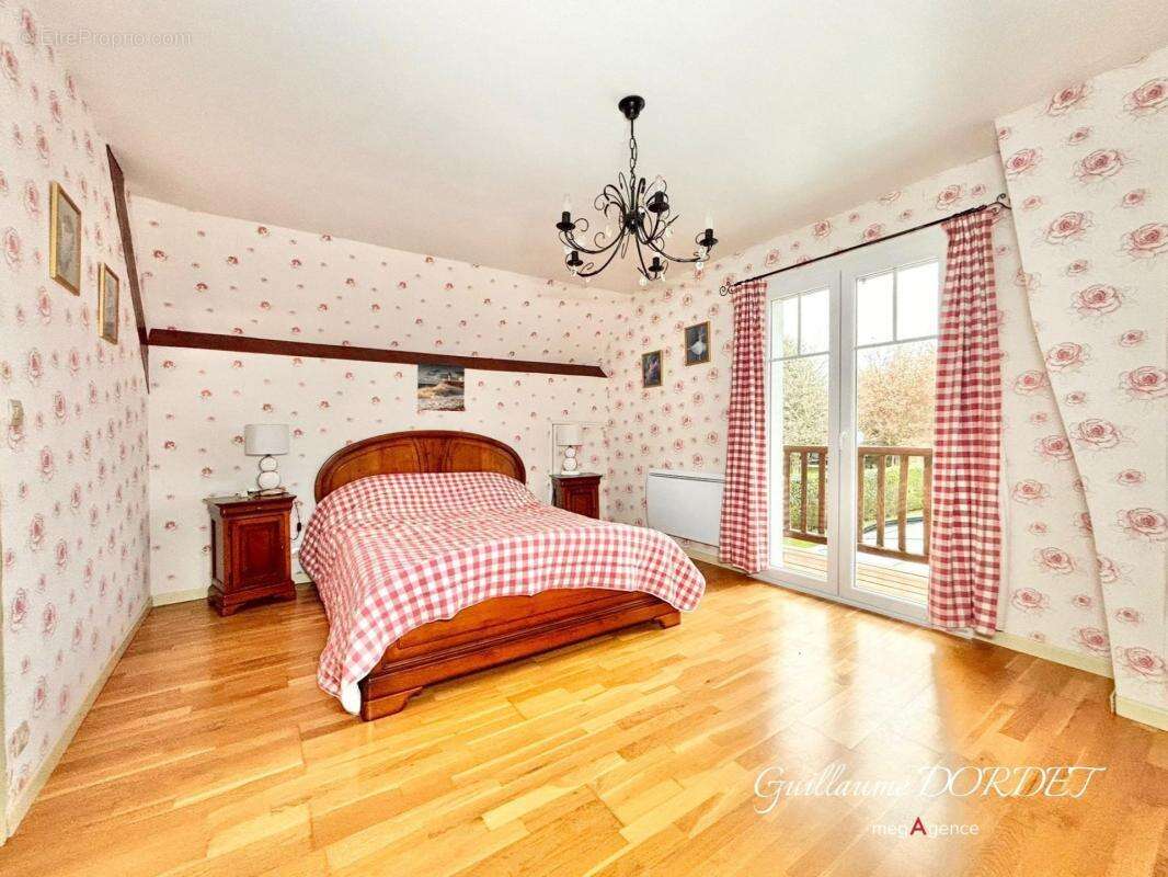 Maison à NEVILLE