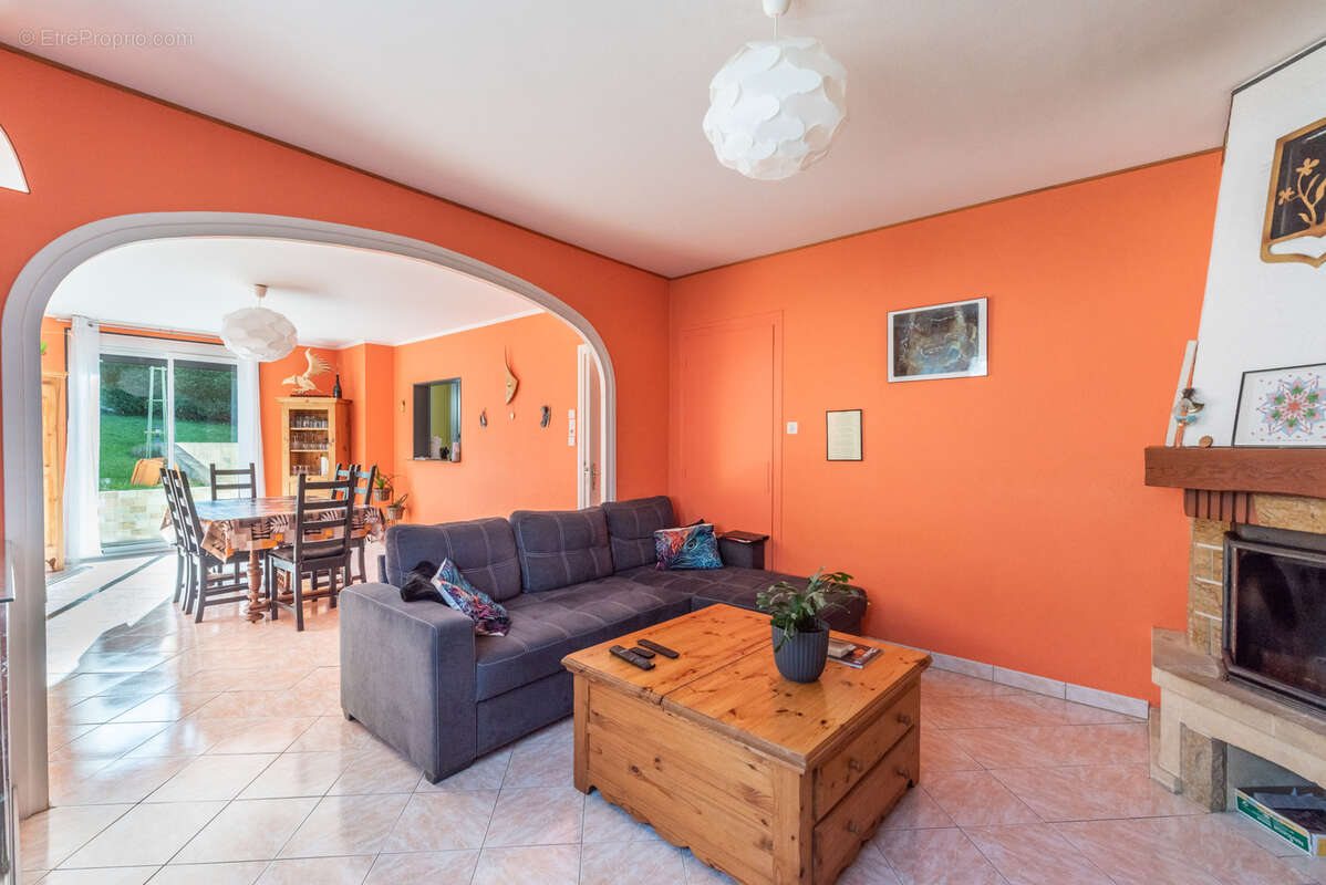 Maison à BRASSAC-LES-MINES