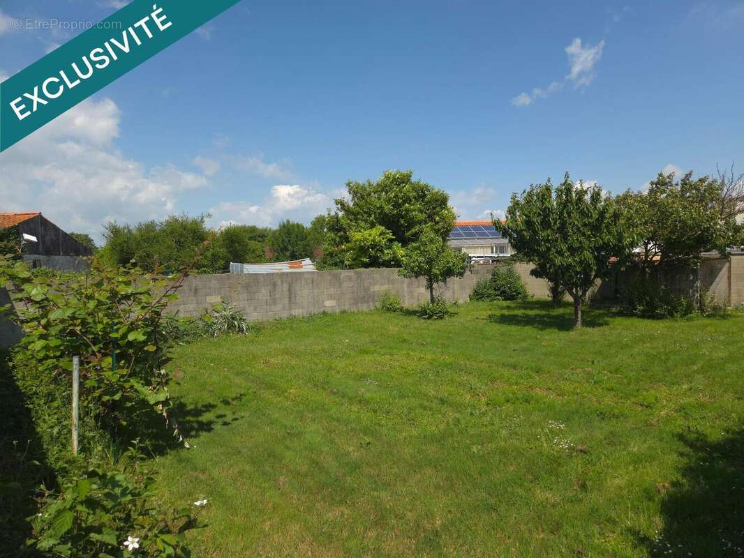 Photo 4 - Terrain à MONTROY