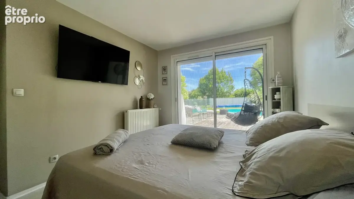 Superbe Villa familiale avec piscine, jardin paysagé et terrain de pétanque / visite virtuelle. - photo 16