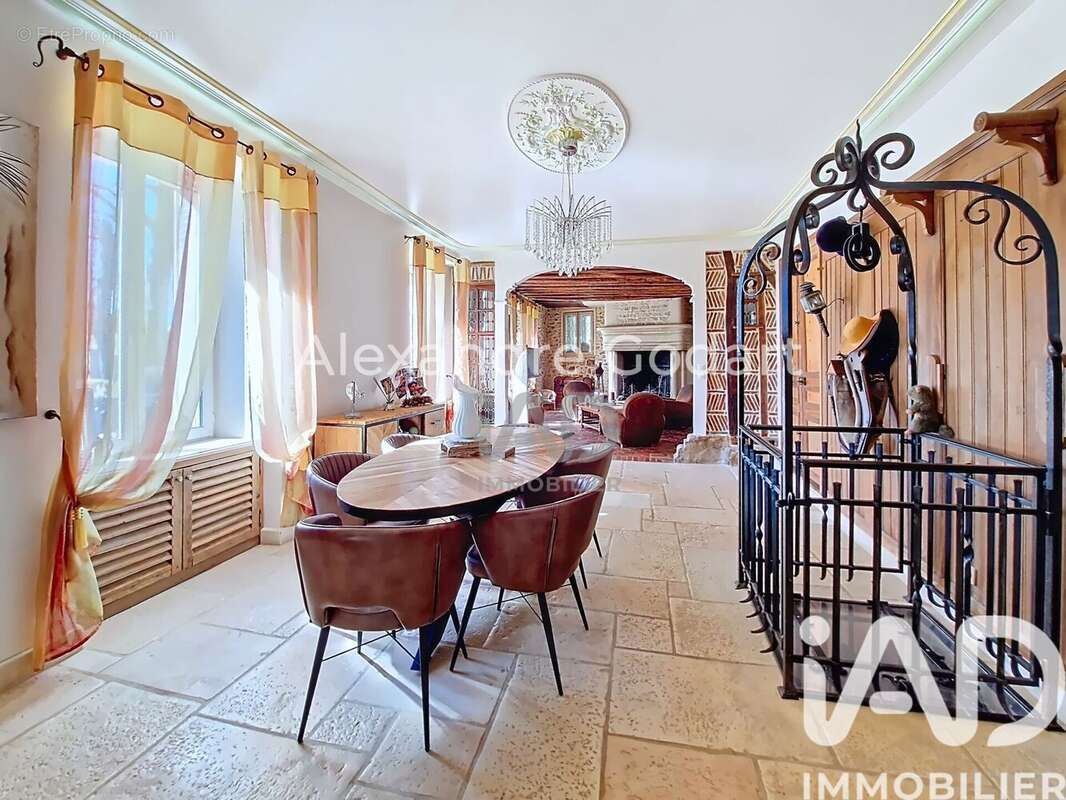 Photo 5 - Maison à COUBERT