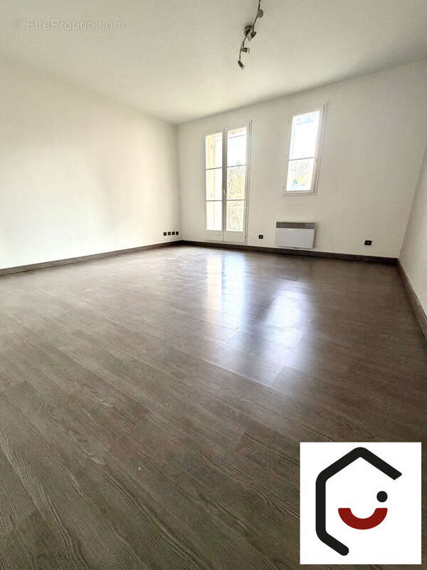 Photo 3 - Appartement à SAINT-PIERRE-LES-NEMOURS