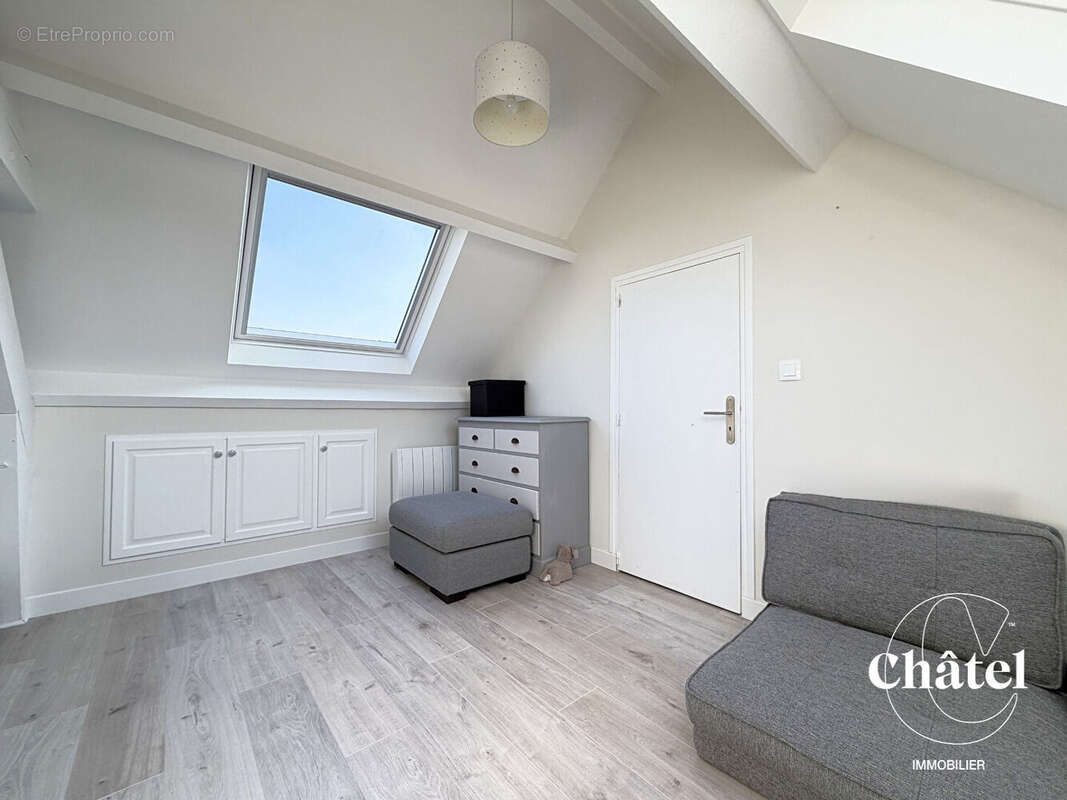 Maison à ERMENONVILLE