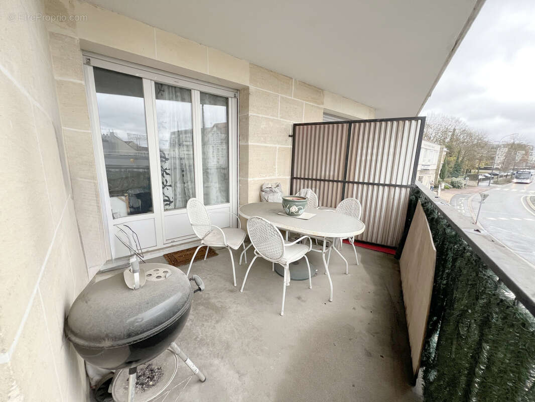 Appartement à PONTAULT-COMBAULT