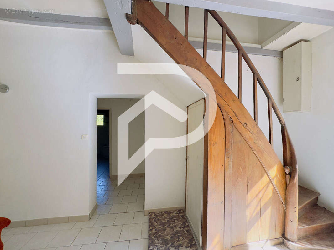 Maison à GAGEAC-ET-ROUILLAC