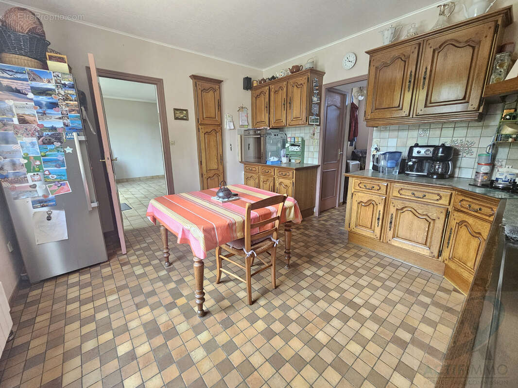 Maison à MESSEI