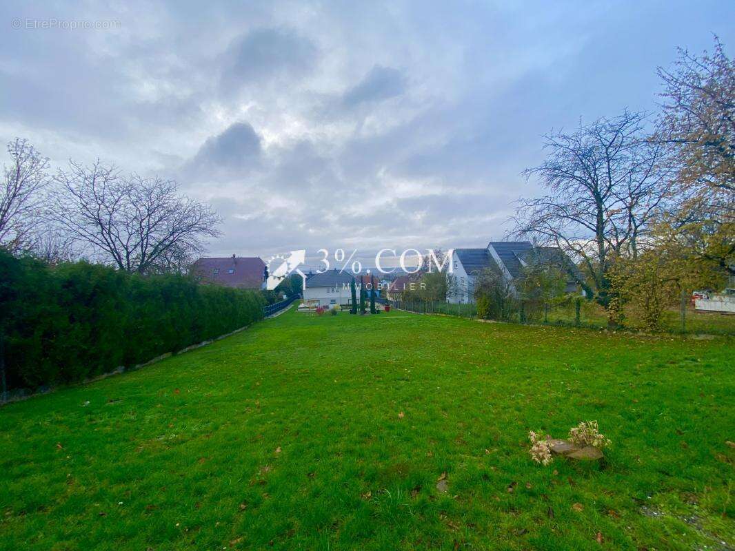 Terrain à DURNINGEN
