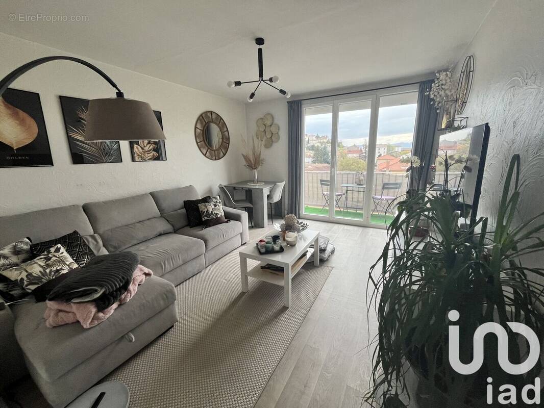 Photo 1 - Appartement à LIVRON-SUR-DROME