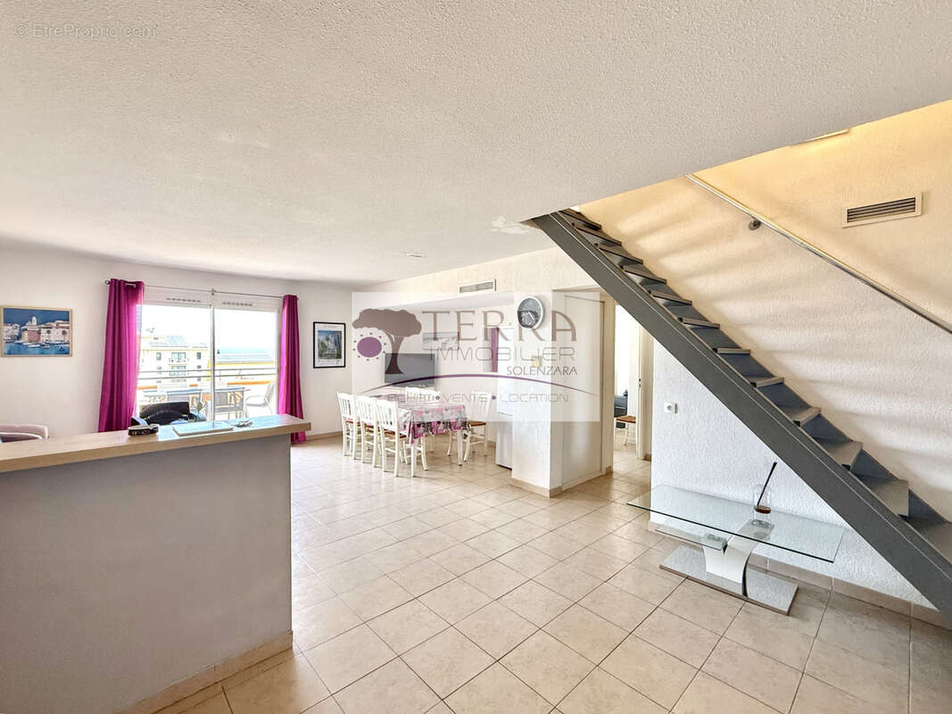 Appartement T4 en duplex de 94 m2 - SOLENZARA - photo 3