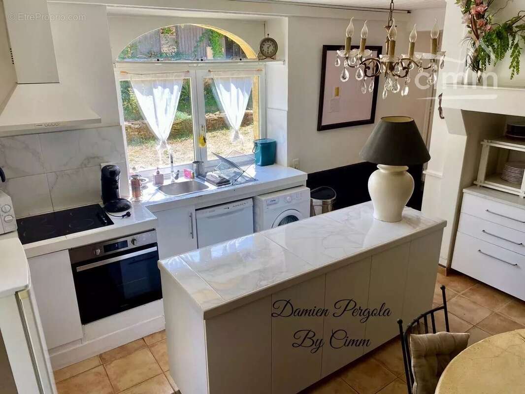 Maison à CARSAC-AILLAC