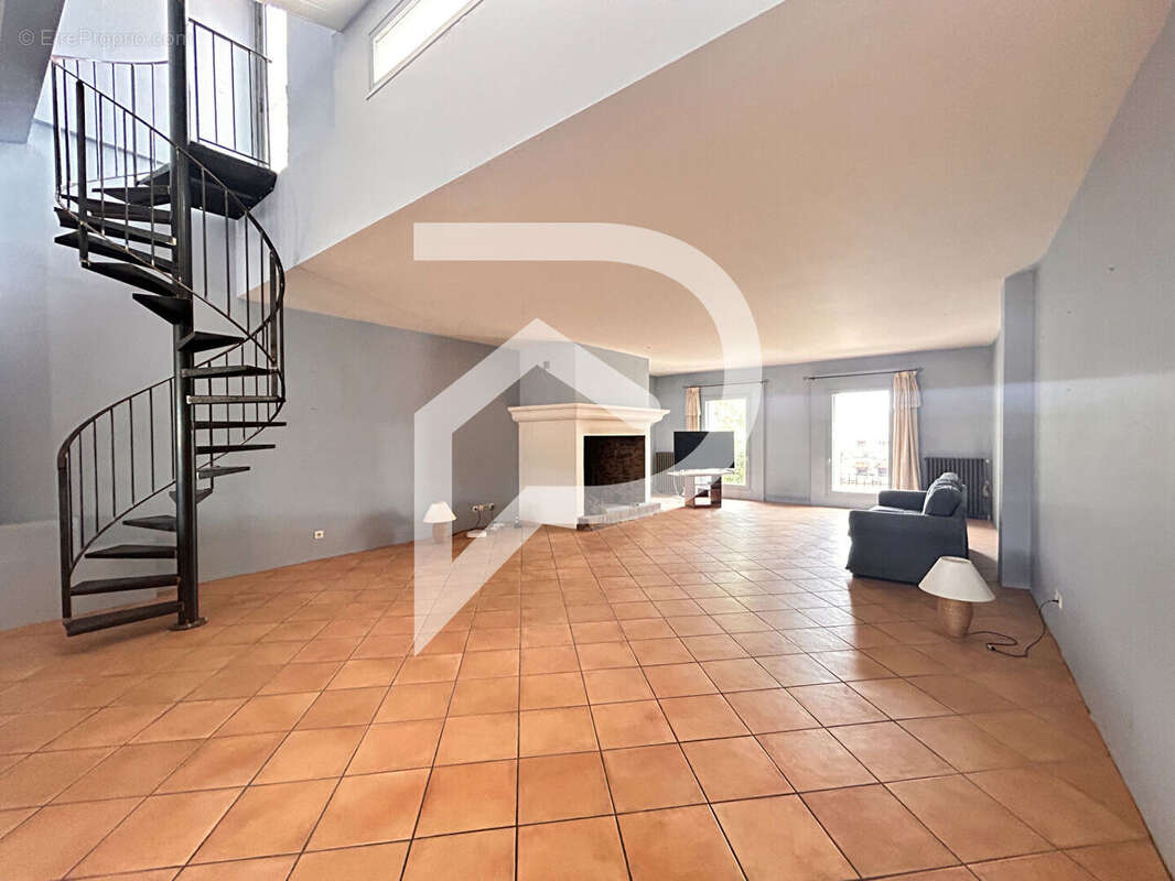 Maison à AIGUES-MORTES