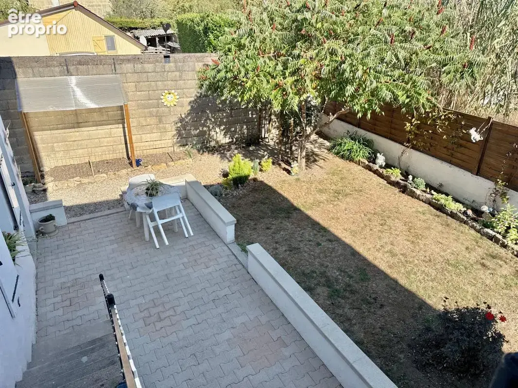 Marsannay la Côte, Maison rénovée 69m², une chambre, sous sol complet, jardin fleuri et terrasse - photo 13