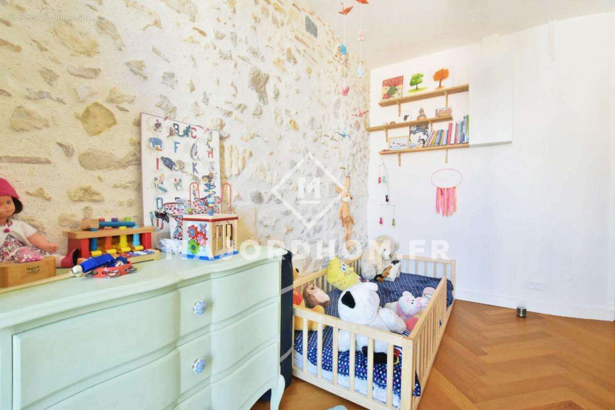 Appartement à MARSEILLE-5E