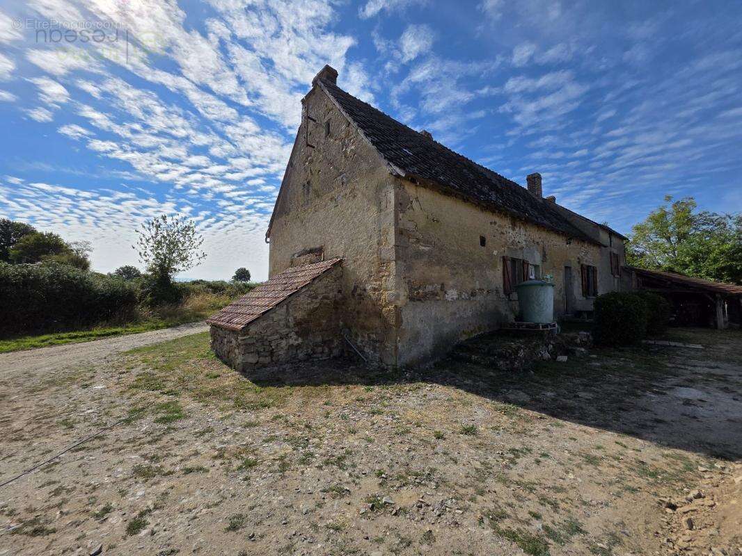 Maison à CHASSIGNOLLES