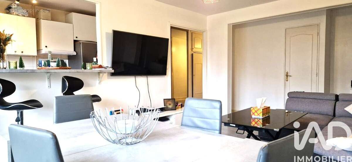 Photo 2 - Appartement à SAVIGNY-SUR-ORGE