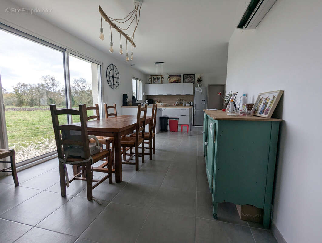 Maison à SAINTE-LHEURINE