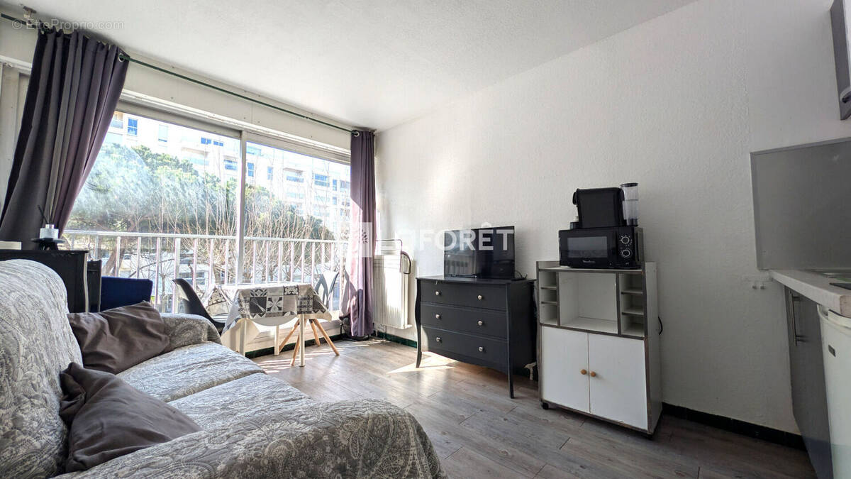 Appartement à MAUGUIO