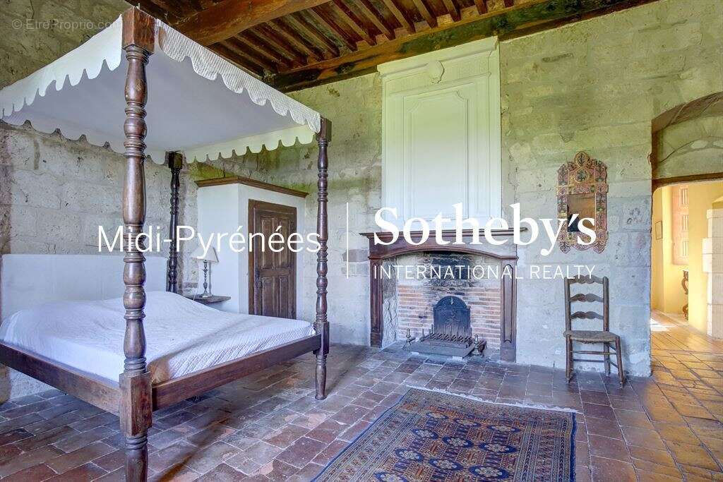 Maison à CORDES-SUR-CIEL