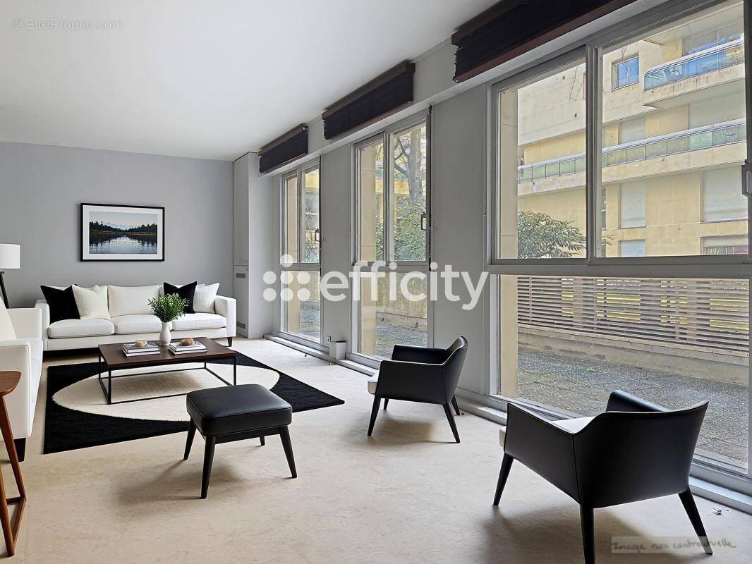 Appartement à PARIS-7E