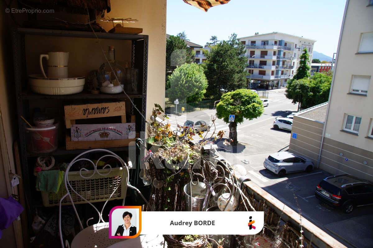 Saint-Marcellin - T2 Bis lumineux avec balcons, cave et garage possible - photo 6