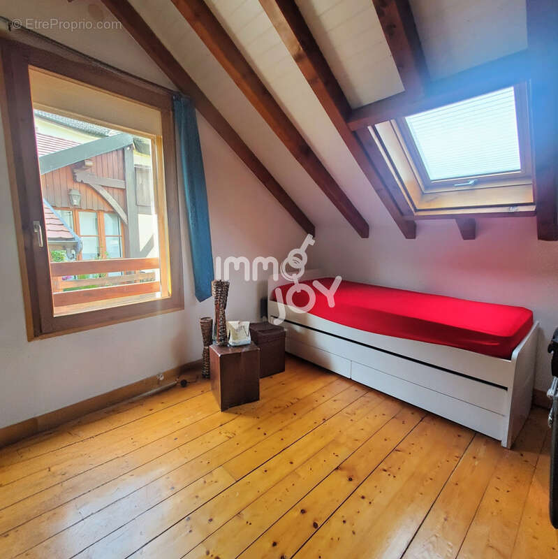 Appartement duplex esprit 'maison de ville' avec entrée indépendante en Plein Centre - photo 6