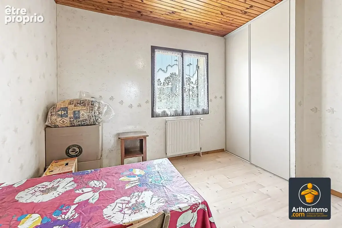 SAINT-VICTOR – Maison familiale avec sous-sol complet, grand terrain de 5 588 m² et aucun vis-à-vis - photo 18