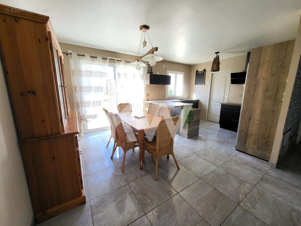 Maison à CHILLEURS-AUX-BOIS