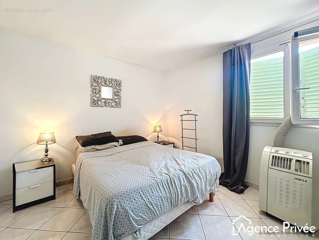 Maison 125 m² à Villeneuve-Loubet  - photo 9