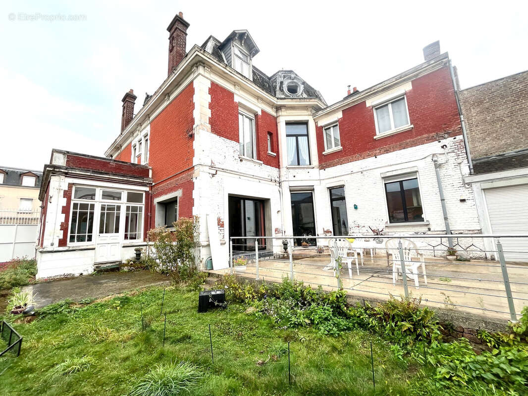 Maison à SAINT-QUENTIN