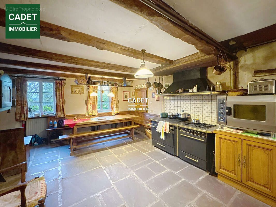 Maison à HOCQUIGNY