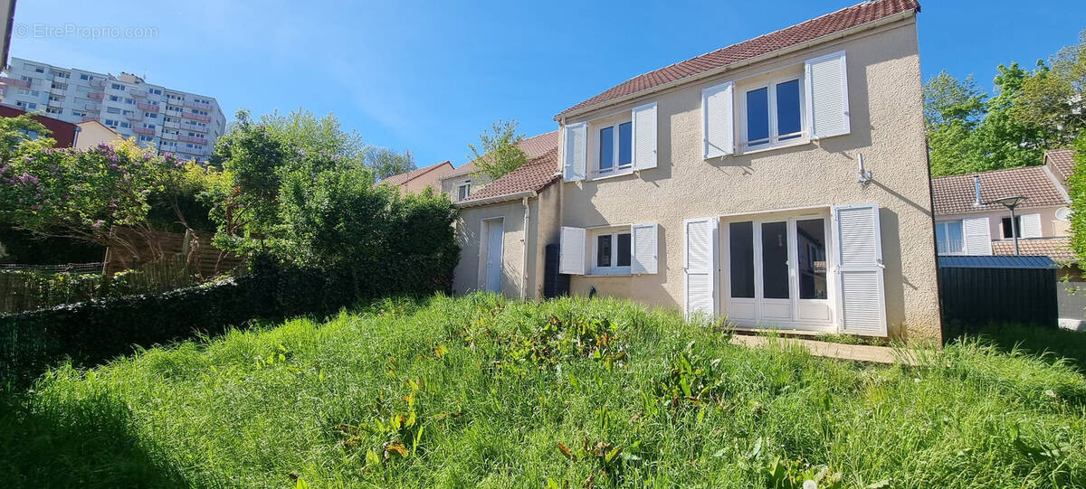 Maison à LAXOU