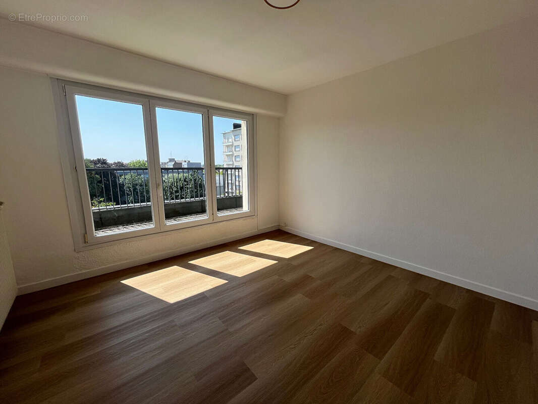 Appartement à LA MADELEINE