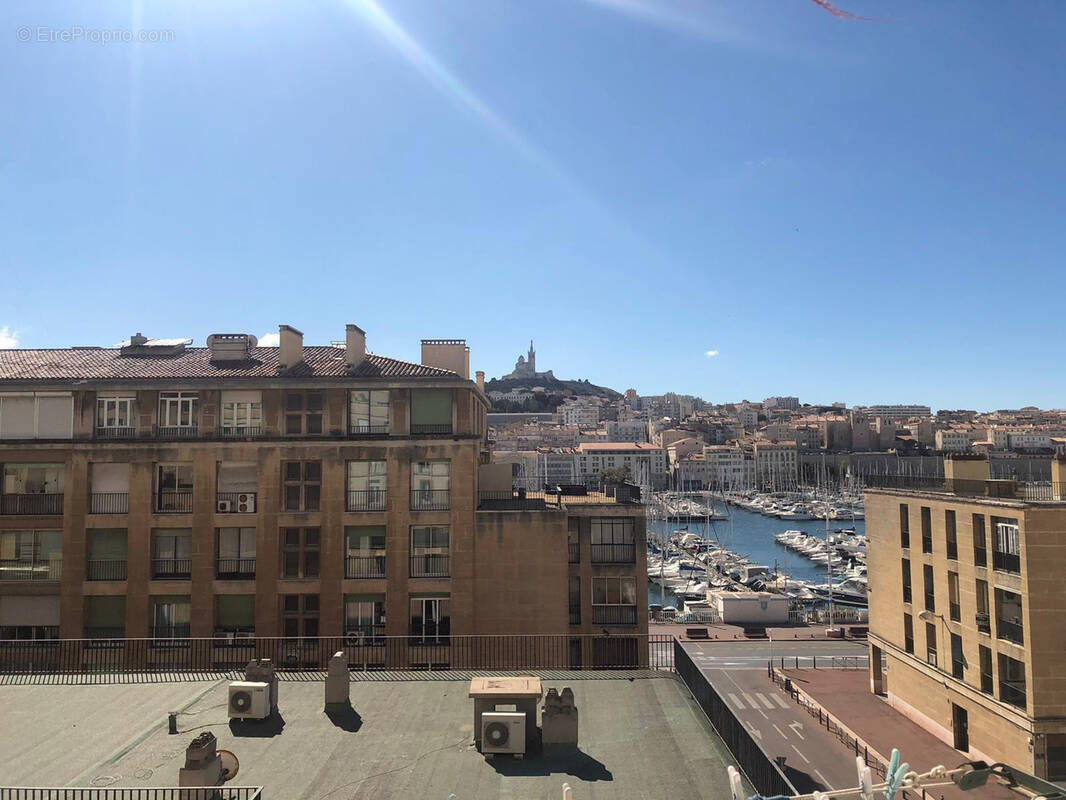 Appartement à MARSEILLE-2E