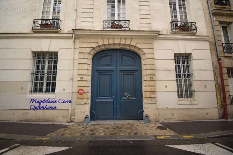 Appartement à PARIS-4E